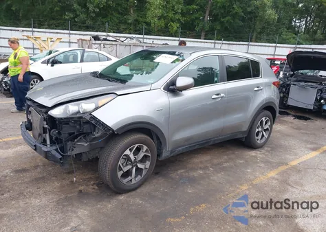 2021 Kia Sportage Lx z USA, uszkodzony, nr VIN KNDPMCAC1M7945355
